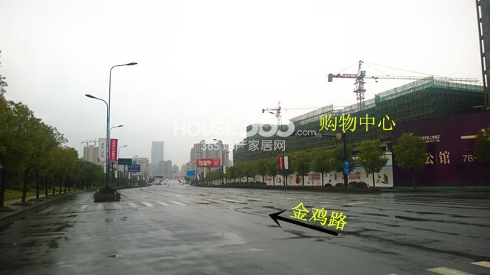 萧山宝龙城市广场购物中心施工实景图 2015年2月摄