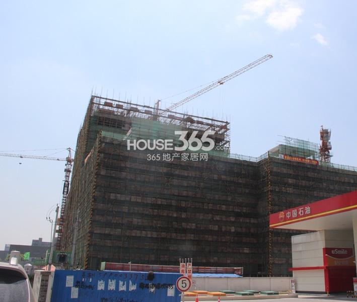 2015年5月初鑫都汇项目及周边实景