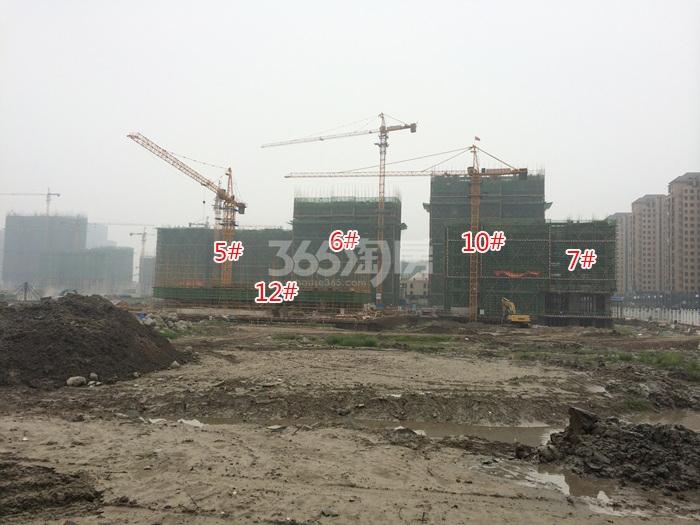 中国铁建江南国际城5、6、7、10、12号楼实景图 2015年7月摄