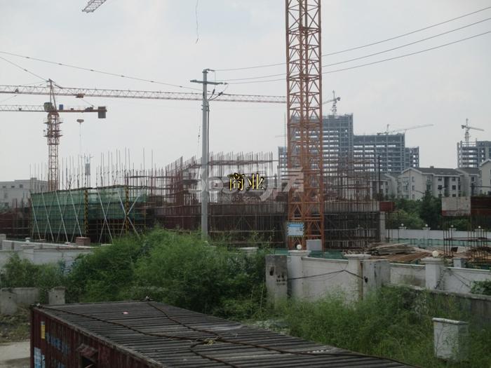 嘉里云荷廷项目商业部分施工进程图（2015.9）