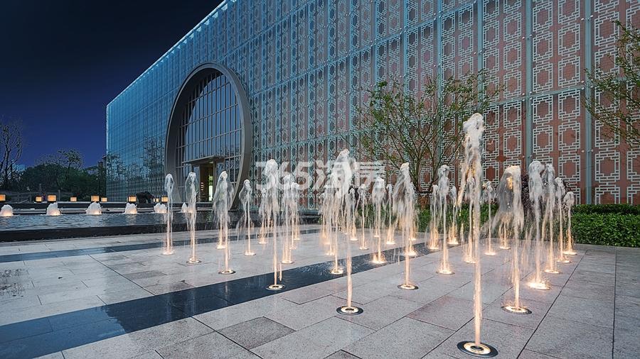 万科海上明月售楼处外景实景图 2016年7月摄